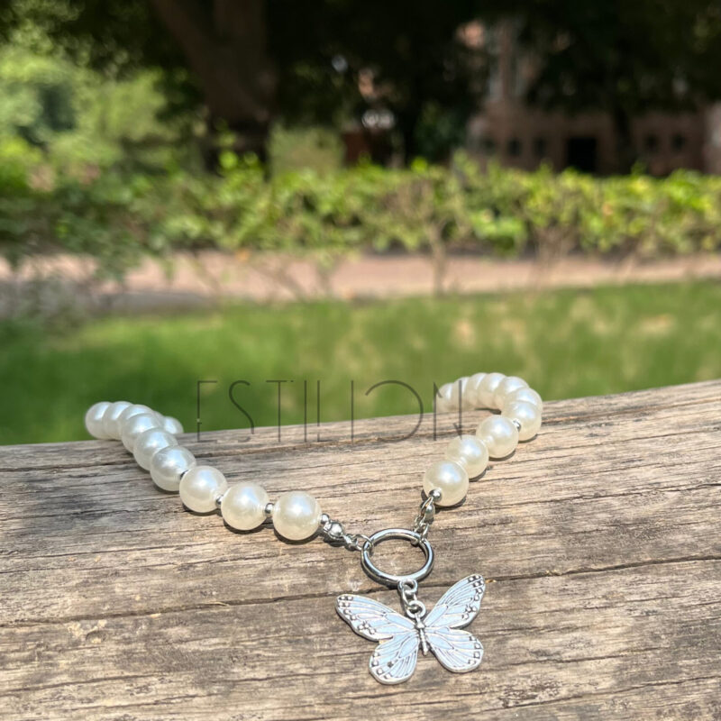“Pearl butterfly” necklace